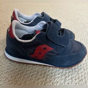 Saucony Jazz hook and loop, unisex Navy and Red, little kid 11 M, barely worn!